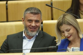 Poslanik SDA nije glasao u vezi sa Vukojom: Pao mi je šećer (VIDEO)