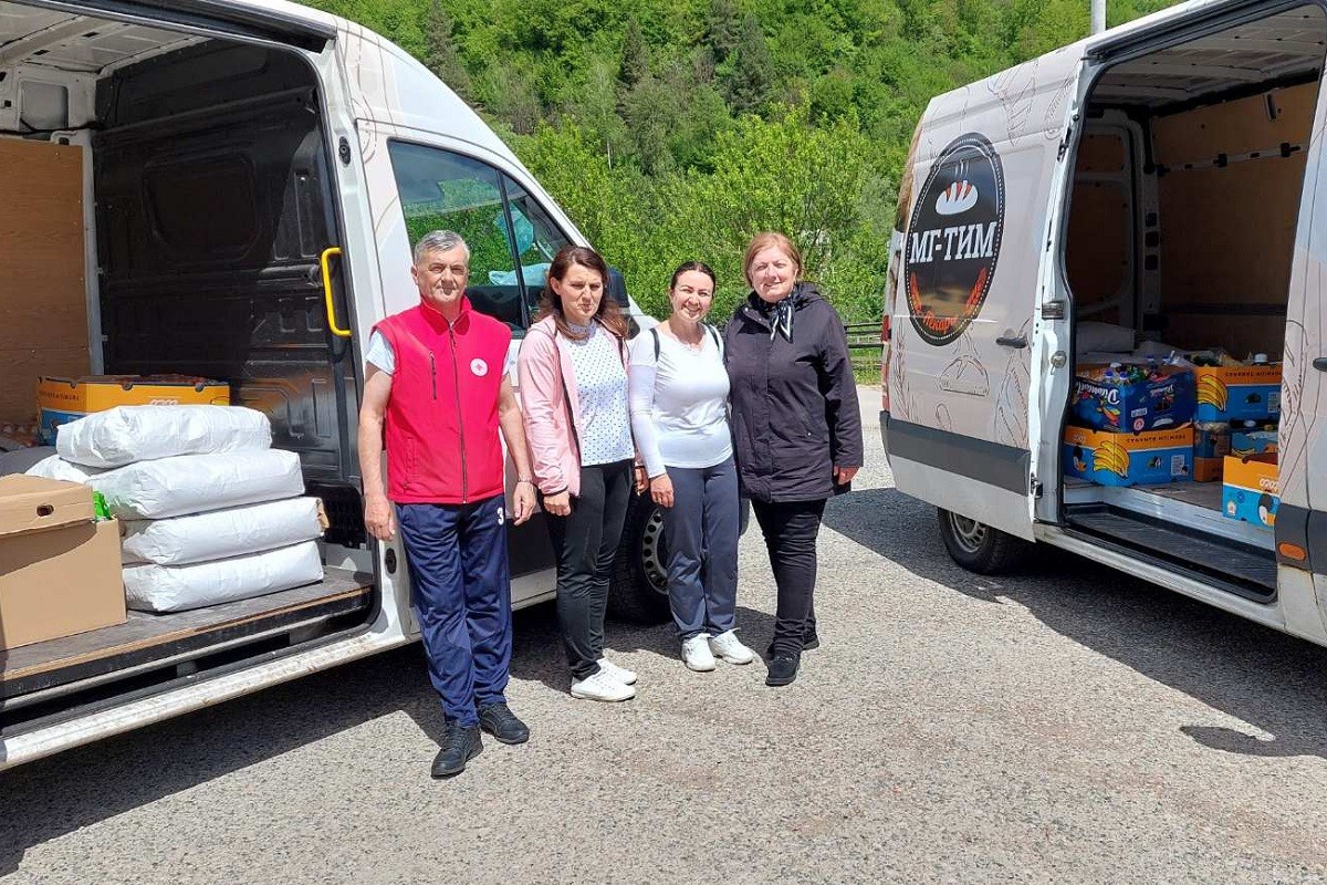 Podijeljeno 40 vaskršnjih paketa porodicama slabijeg materijalnog stanja