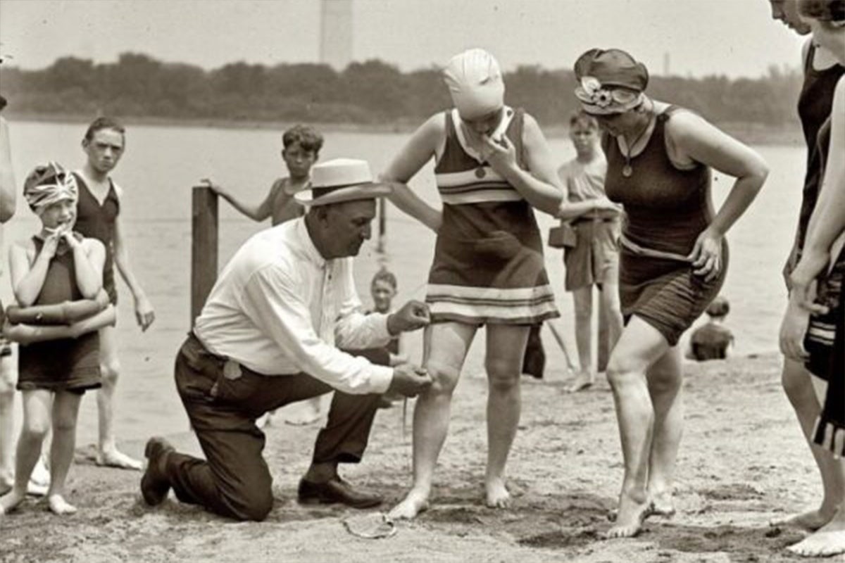 Vjerovali ili ne, policija je ženama na plaži “uzimala mjere”