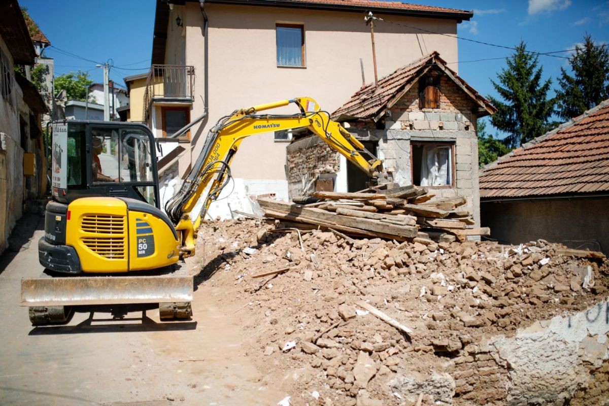 Planirano uklanjanje 11 ruševnih objekata