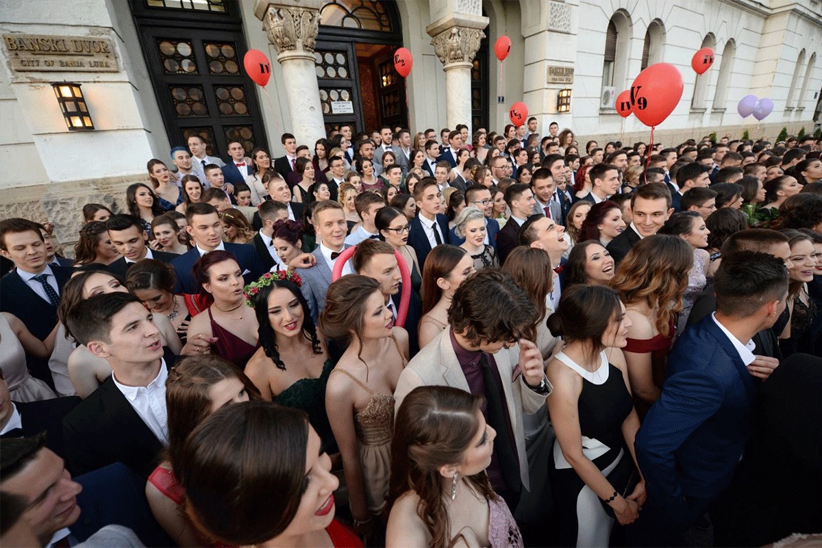 Počela isplata matura za banjalučke maturante
