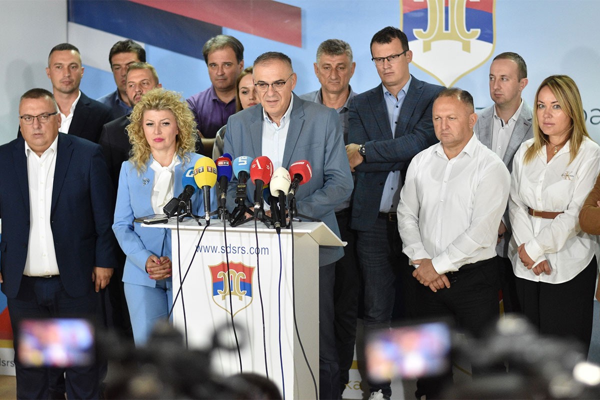 SDS prijavio za izbore još jedan politički subjekat, kriju mu ime