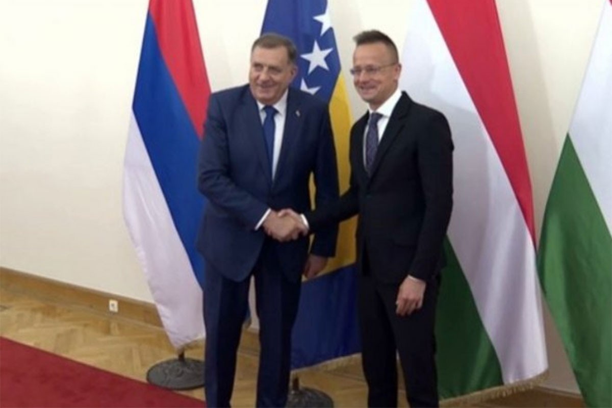 Dodik i Sijarto potpisali memorandum