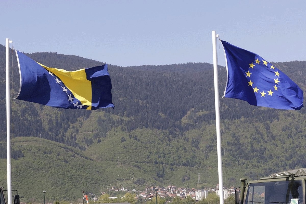 Njemačka vlada: Zbog Dodika produžavamo angažman naših vojnika u EUFOR-u