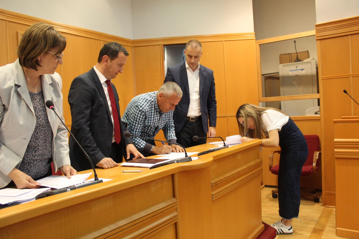 Trebinje: Devedeset stipendija za studente