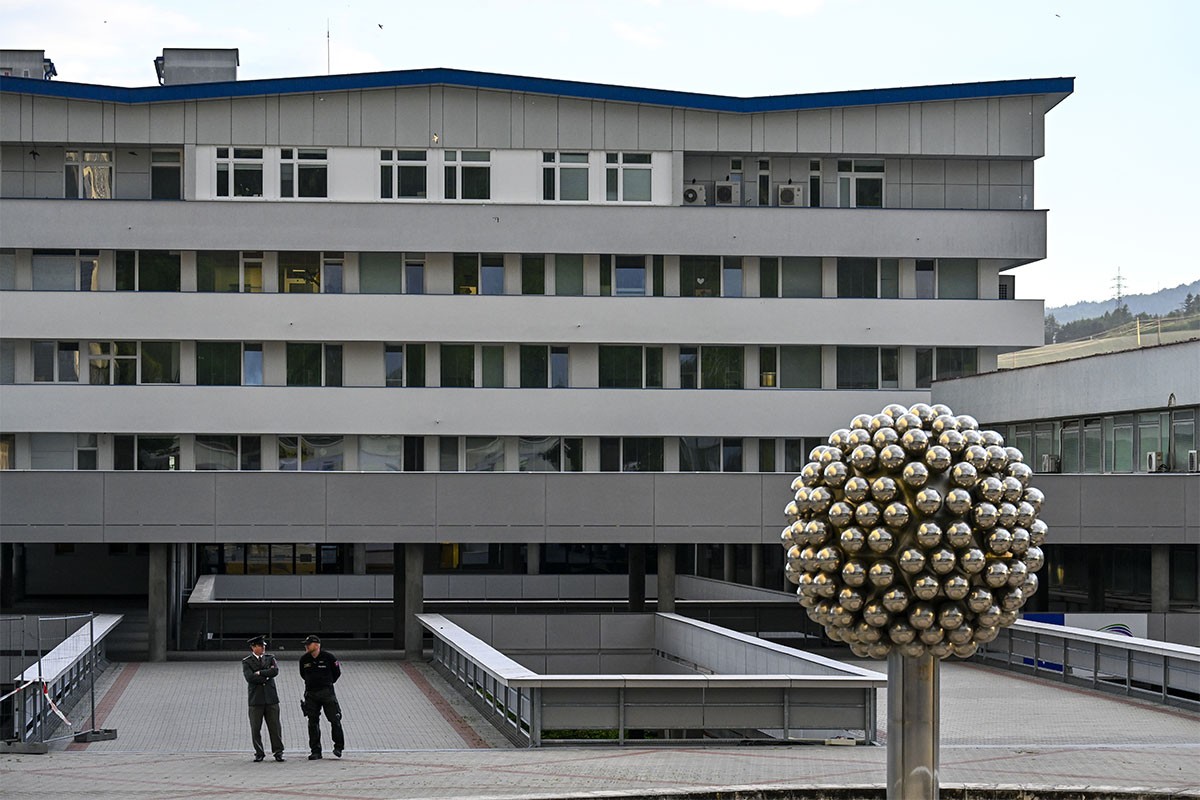 Slovački ministar demantovao pisanje medija, Fico i dalje na operacionom stolu