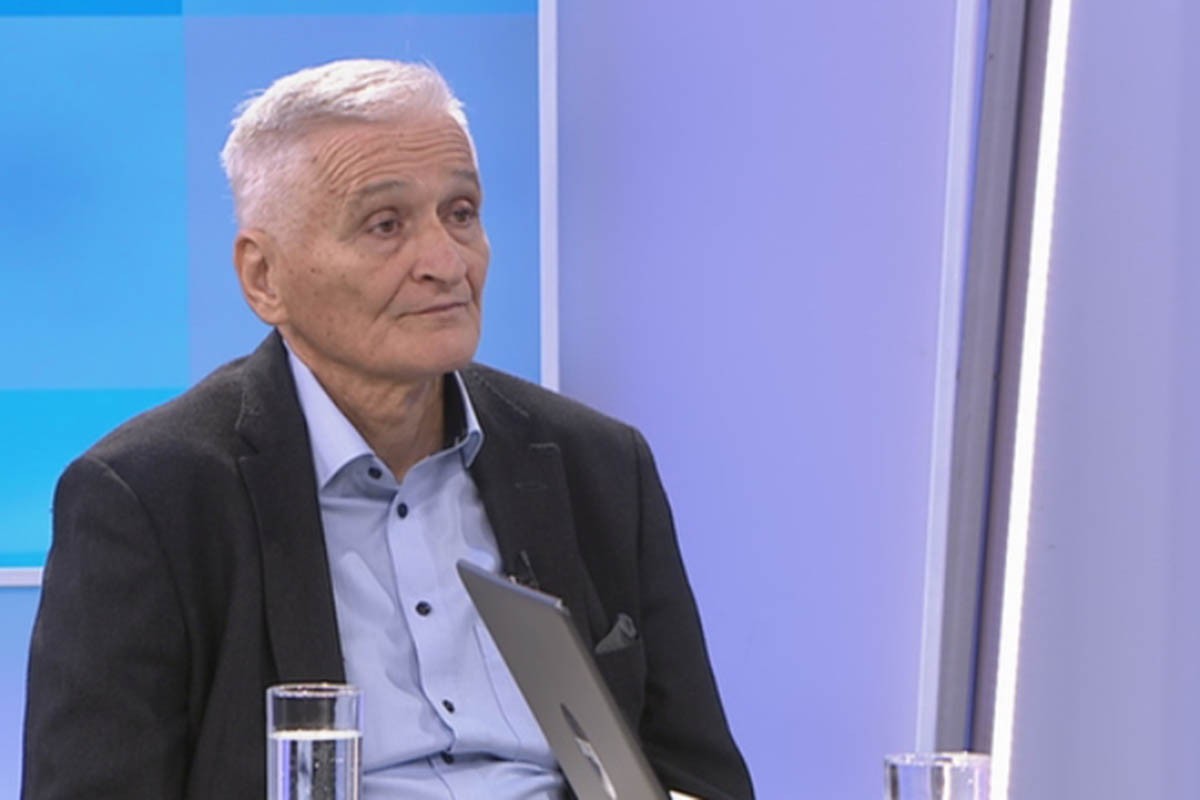 Špirić: Smajiću fali medijske pažnje pa tuži Dodika
