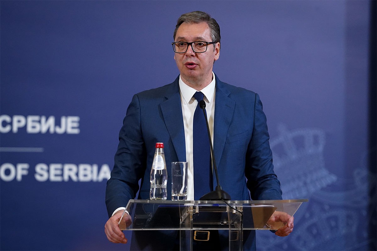 Vučić: Nadam se da će slučaj Raisijeve nesreće biti ispitan