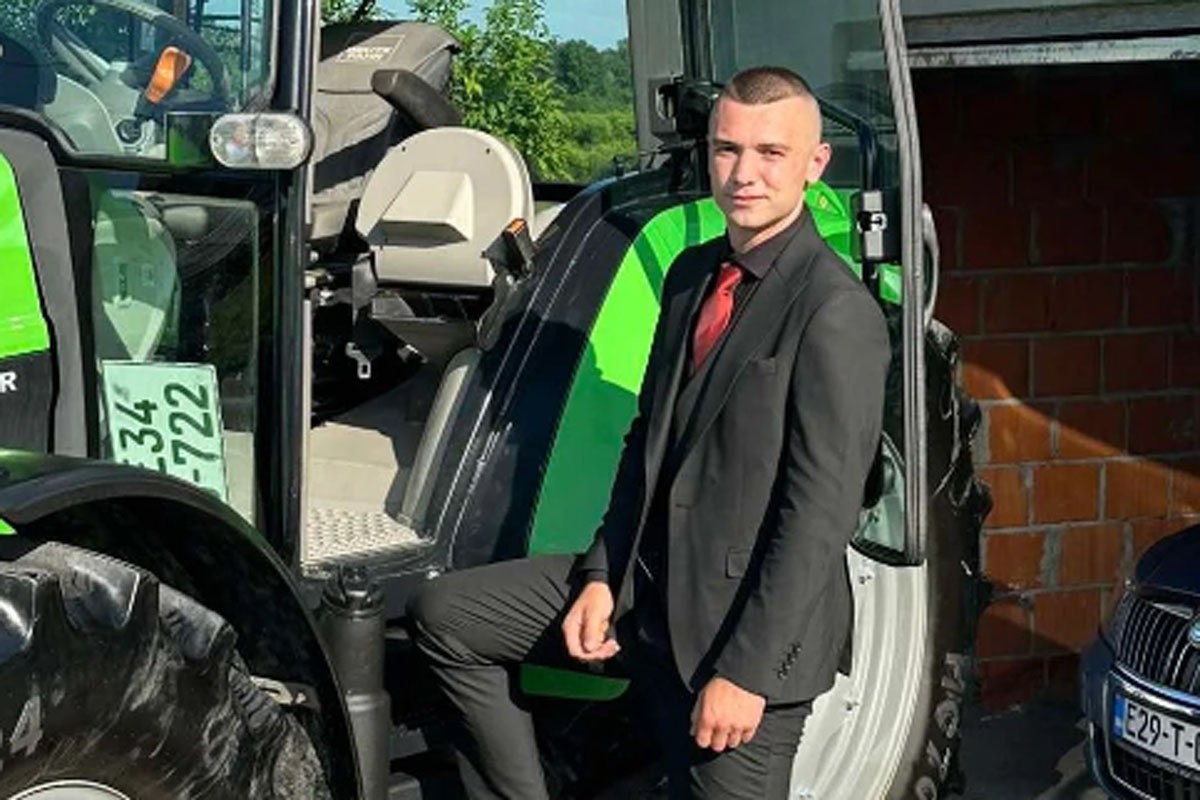 Muris Fusko: Svi su oduševljeni jer sam došao traktorom na maturu
