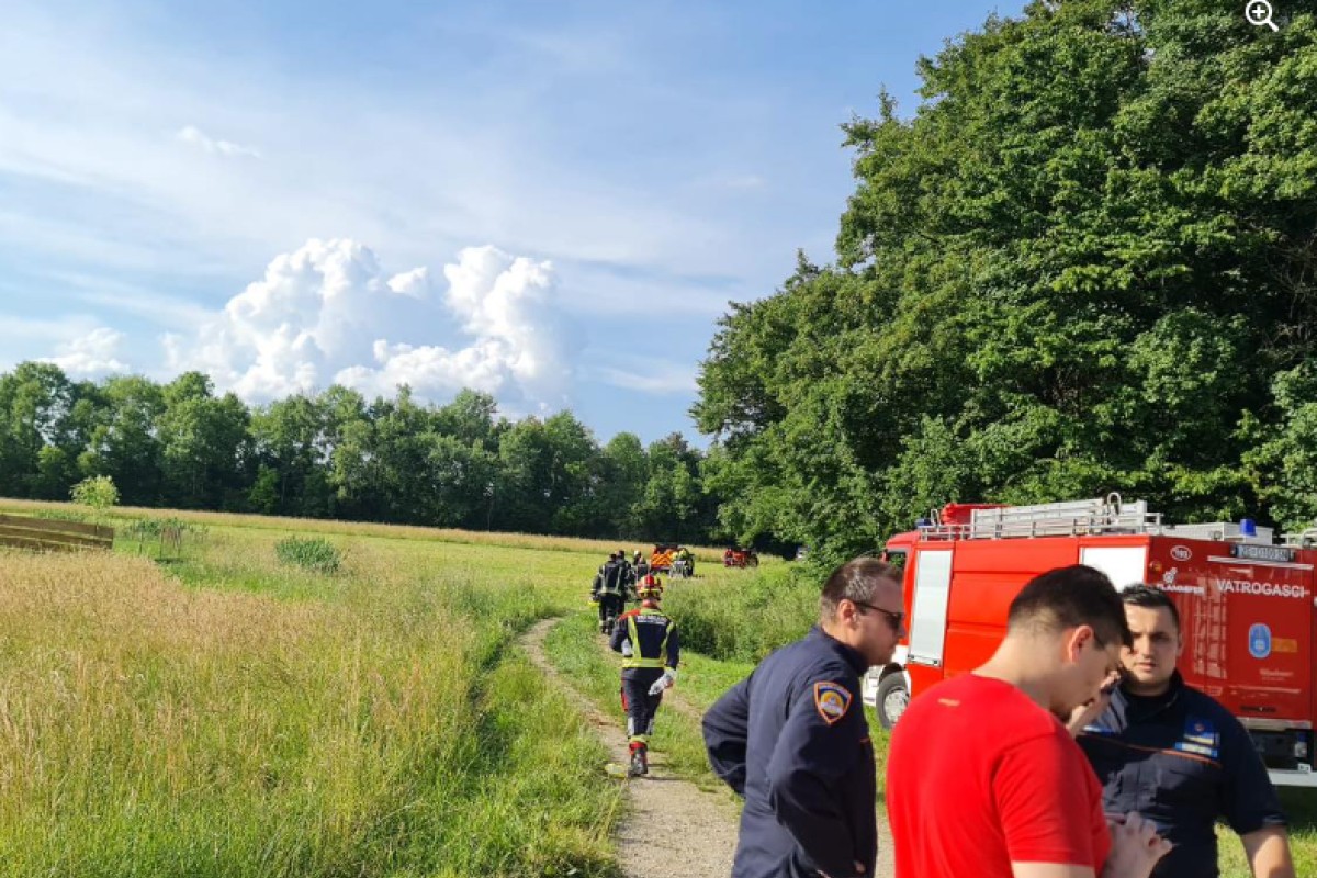 U padu aviona kod Zagreba jedno lice poginulo, četvoro povrijeđenih