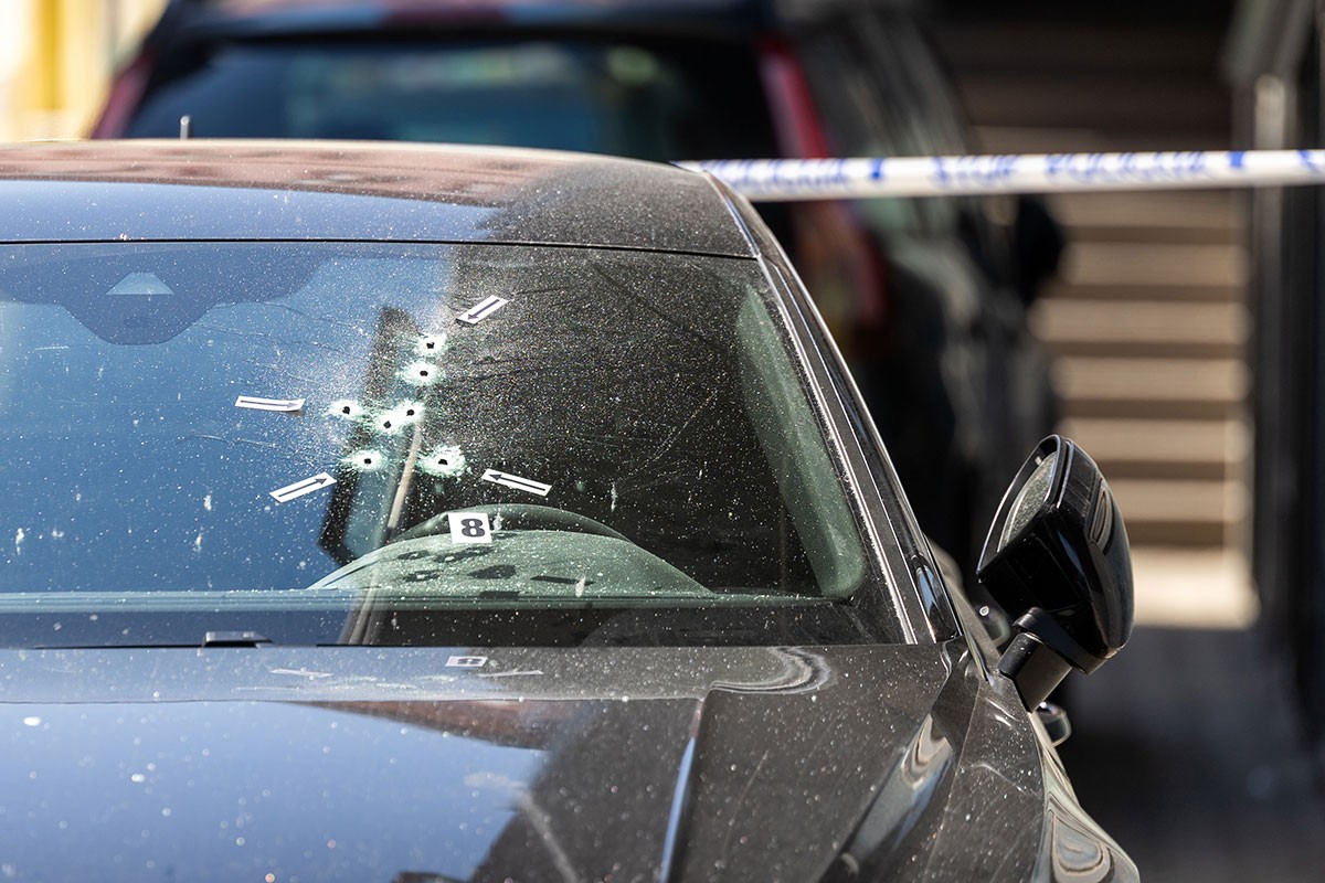 Šok u Slavoniji: Izrešetan automobil sportskog direktora Osijeka