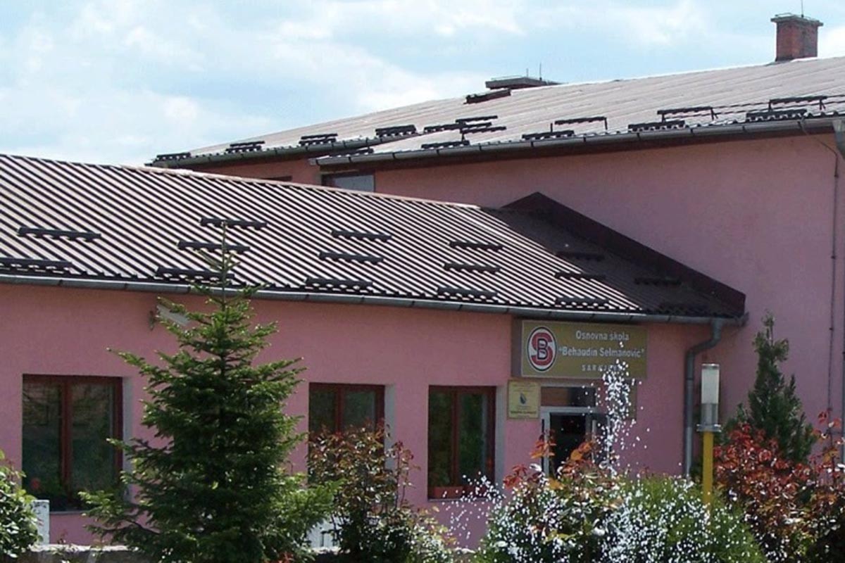 Oglasilo se Ministarstvo obrazovanja KS o pokušaju ubistva u školi