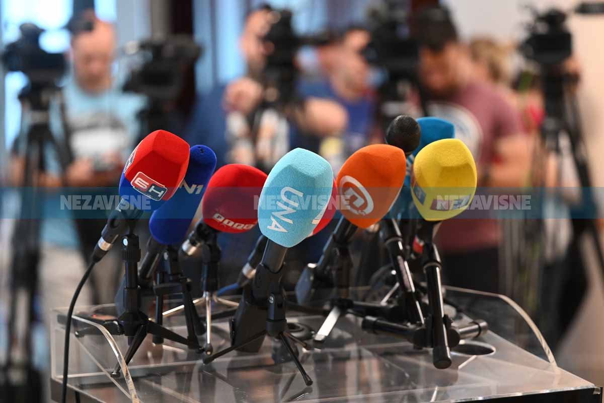Poskupljuje dostava informacija