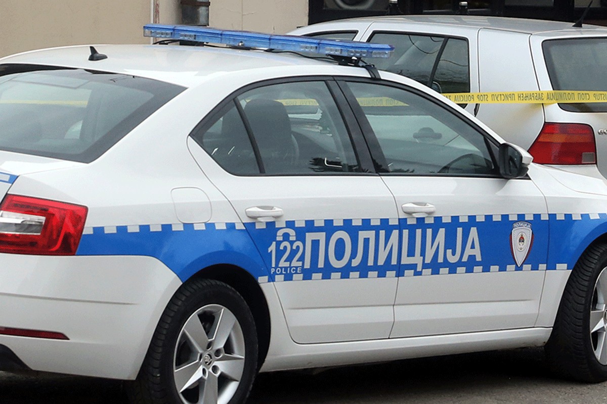 Poznat identitet uhapšenih policajaca supružnika
