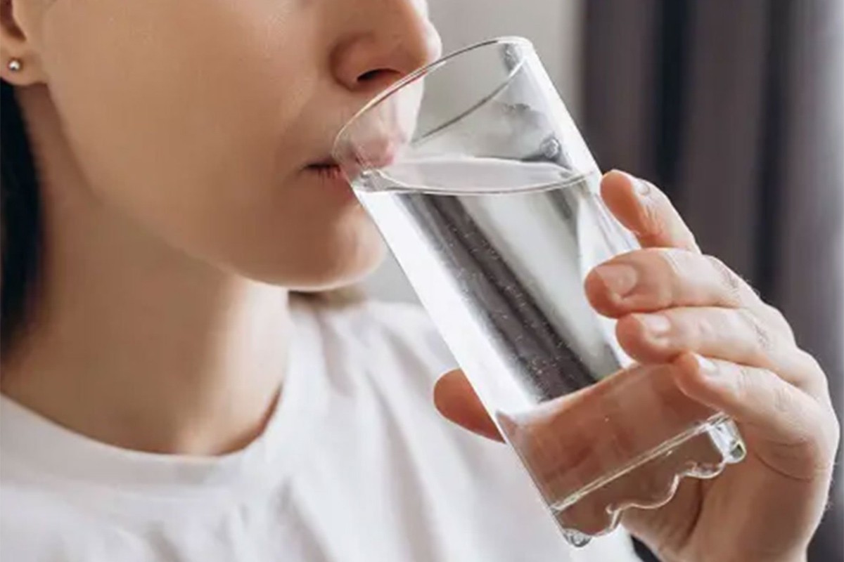 Znate li da postoji pravilan način pijenja vode?