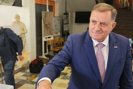 Dodik i Stevandić glasali u Beogradu (FOTO)