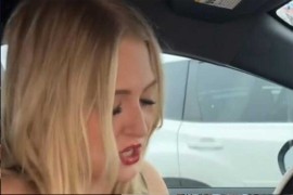 U provod krenula normalno, a završila sa rogom na glavi (VIDEO)