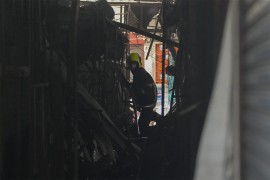 Oko 1.000 pasa, zmija i drugih životinja izgorjelo u požaru na pijaci ...