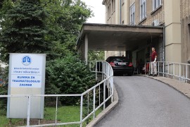 Preminuo čovjek koji se zapalio ispred zgrade Vlade u Zagrebu