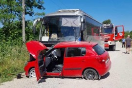 Prijedorčanka poginula u sudaru autobusa i škode