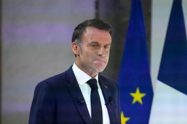 Desnica nikad jača, Makronu jedini spas saradnja sa ljevicom