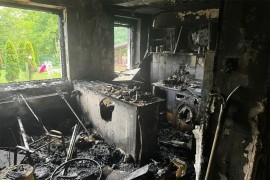 Vatrogasci spasili ženu iz zapaljenog stana (FOTO)