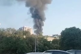 Veliki požar u Beogradu: Gori kafić (VIDEO)