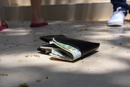 Beskućnik pronašao skoro 4.000 maraka, pa ih odnio u policiju