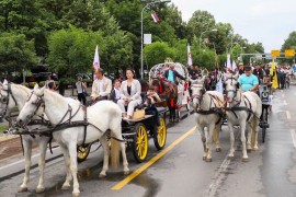 Defile kočija oduševio Banjalučane (FOTO)