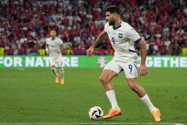 Mitrović odgovorio da li se povlači iz reprezentacije