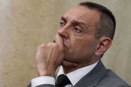 Vulin: U čije ime Borelj traži priznanje Kosova?