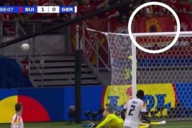 UEFA kaznila Švajcarsku, Albanci žele da plate