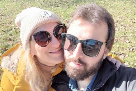 Suprugu danima držao mrtvu u stanu pa pisao ljubavne statuse o ...