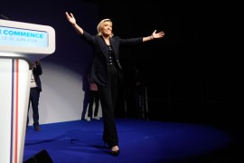 Le Pen: Makronov tabor skoro potpuno uništen
