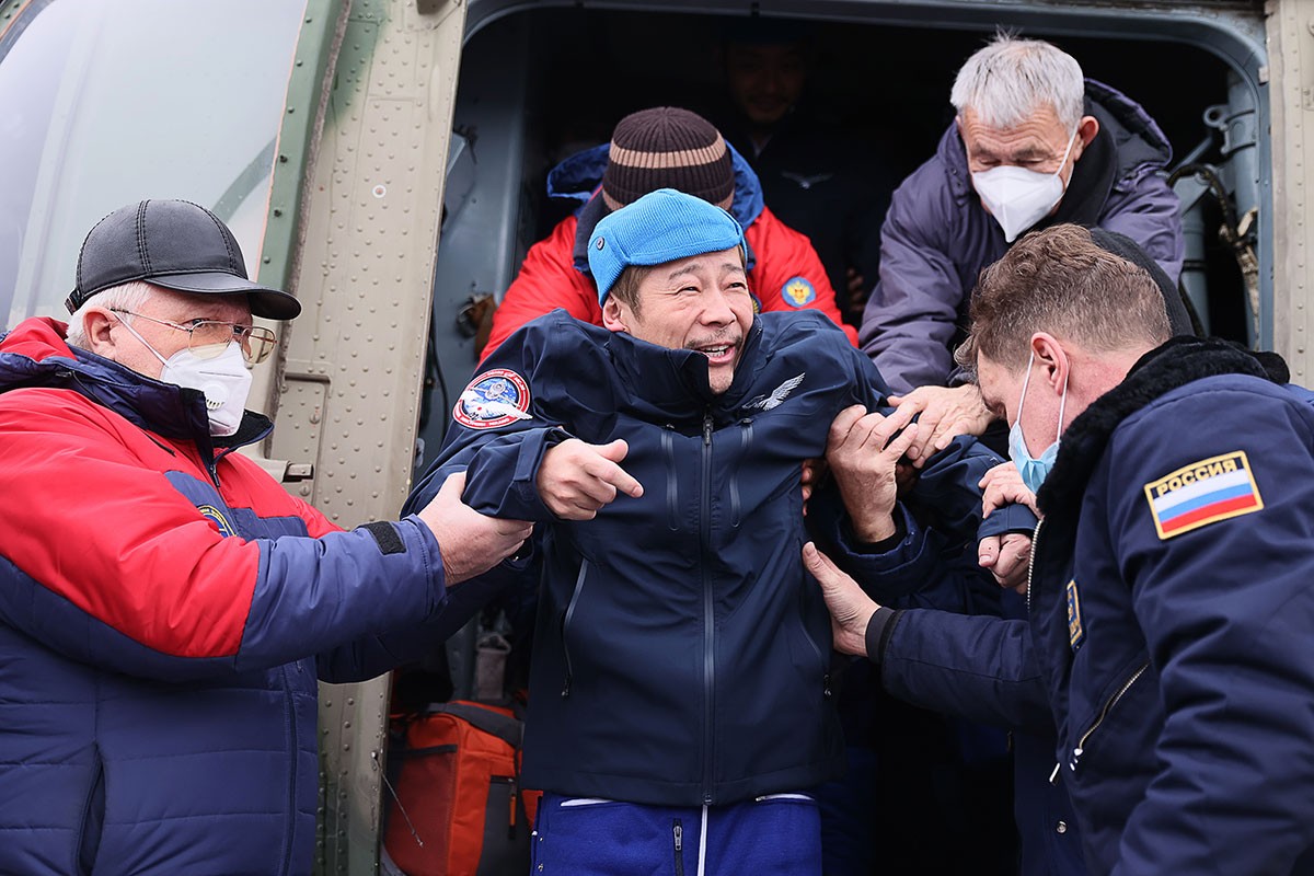 Japanski milijarder otkazao privatni let oko Mjeseca