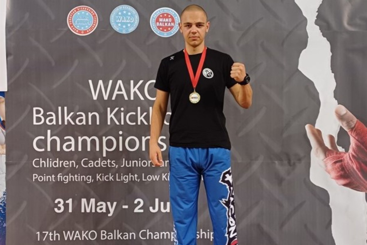 Aleksa Brborović prvak Balkana u kik boksu