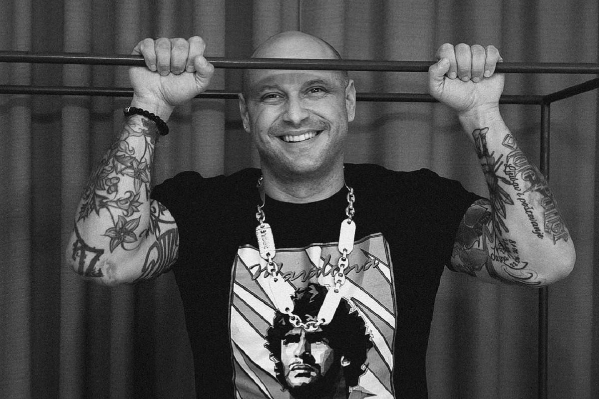 Stoka: Maznuo sam mobitel u crkvi (VIDEO)