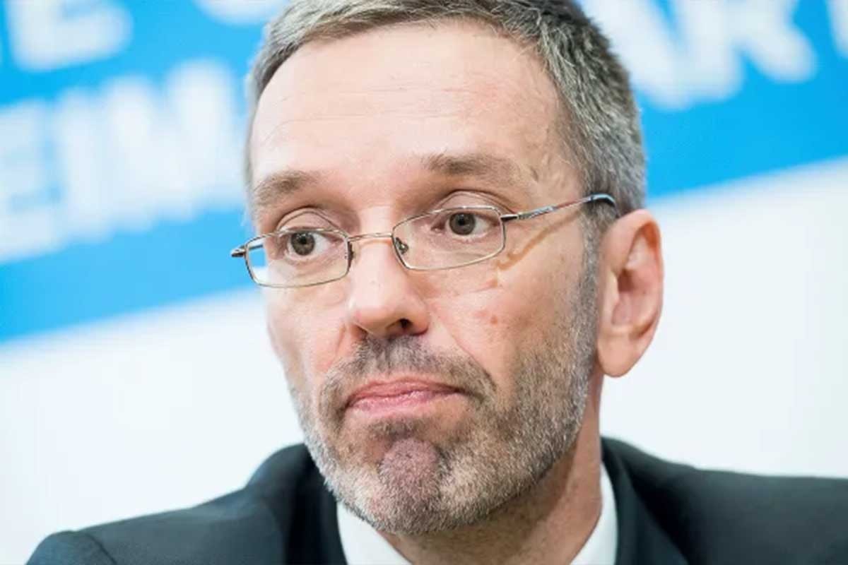 Ko je novi austrijski lider: Spremio potjernice i izdominirao na izborima