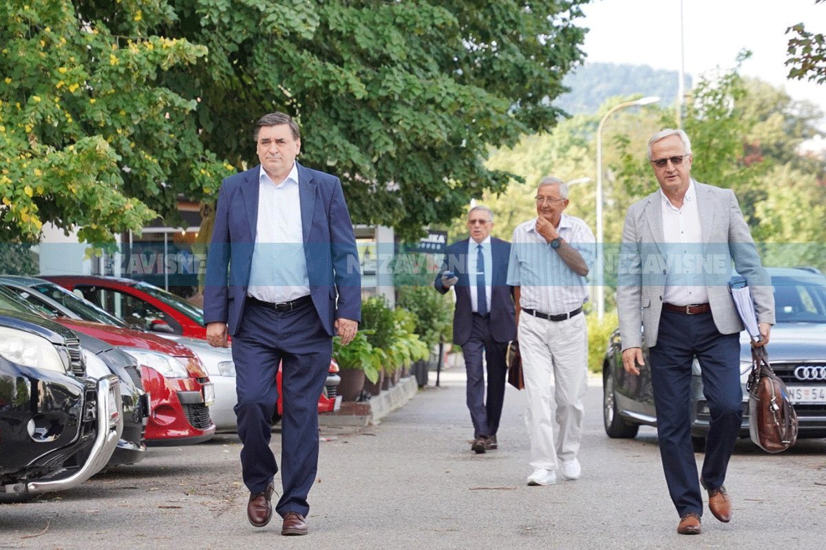 Svjedok na suđenju Obrenu Petroviću: Imali smo stolicu, laptop i olovku