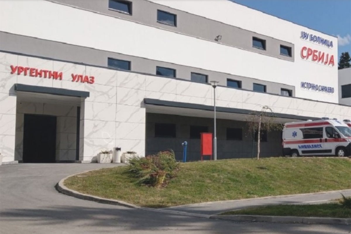 Autom sletio s magistrale, suvozač teško povrijeđen