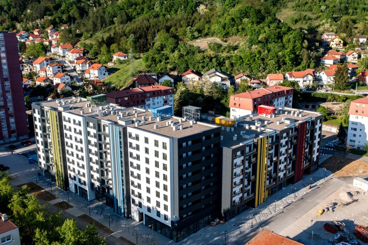 U centru Tuzle svečano otvoren novi hipermarket Bingo