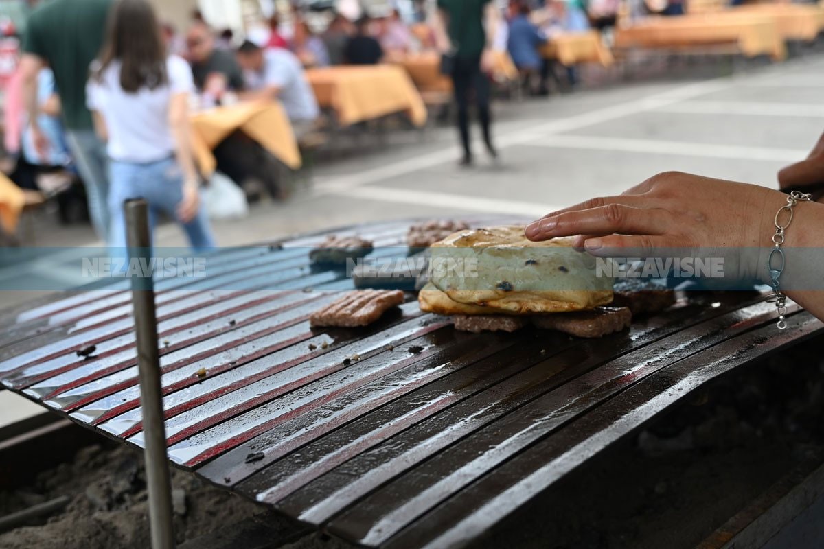 Otvoren sedmi "Ćevap fest" u Banjaluci