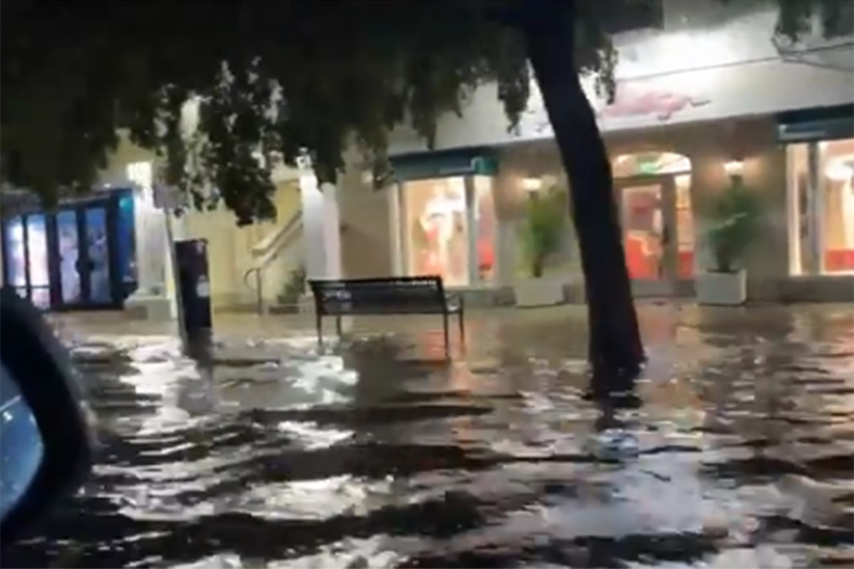 Vanredno stanje u dijelovima Floride zbog poplava