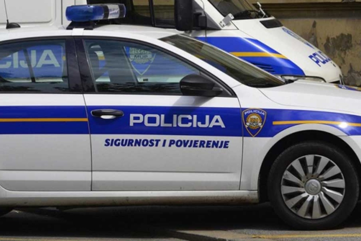 Muškarac iz BiH teško povrijeđen u tuči na Hvaru, helikopterom prebačen u bolnicu