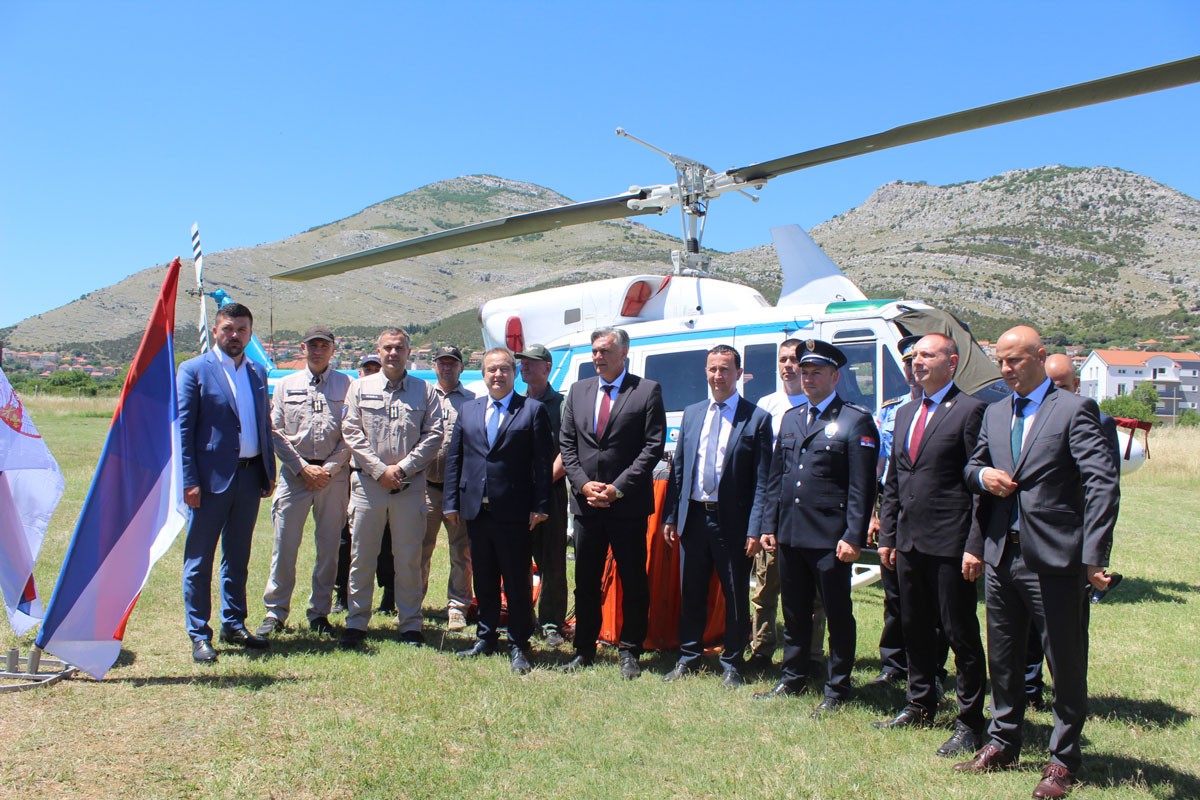 Trebinje od MUP-a Srbije dobilo helikopter na korištenje
