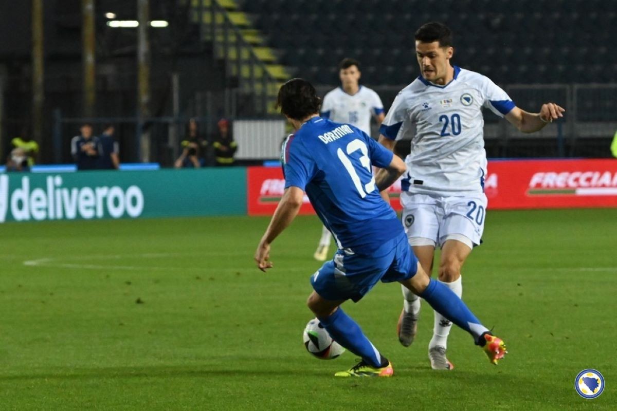 FIFA rang-lista: Novi pad BiH, skok Hrvatske i Srbije