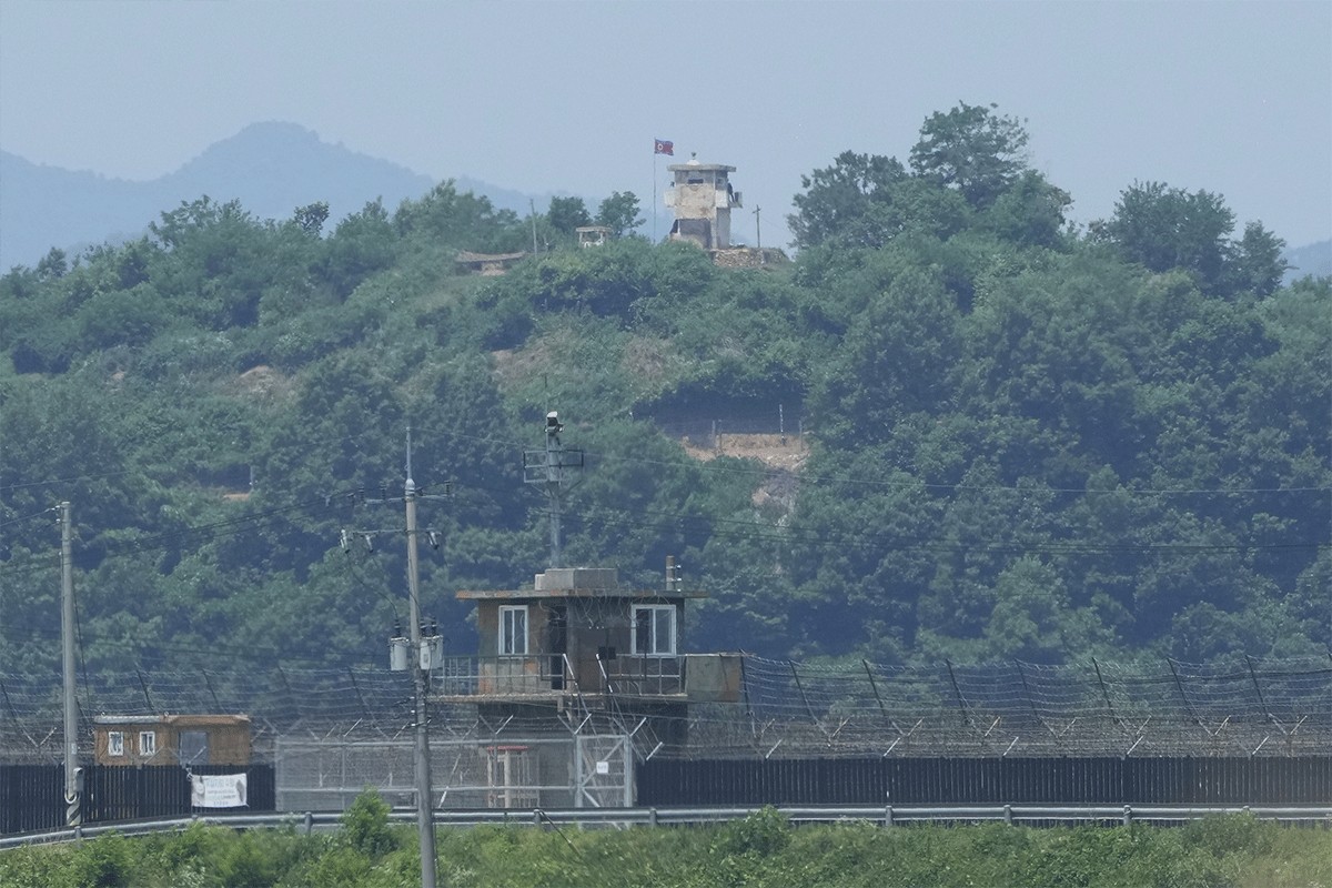 Sjeverna Koreja gradi zid u blizini granice sa Južnom Korejom