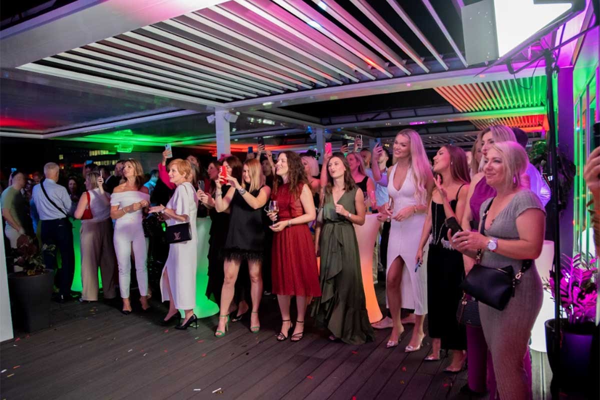 Uzbudljivom večeri inovacija BAT u Sarajevu proslavio lansiranje glo HYPER PRO uređaja