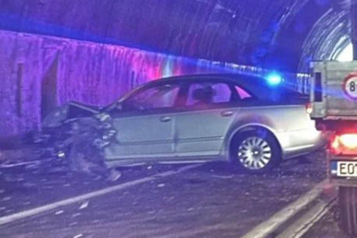 Težak sudar u tunelu na Bradini: Stvorile se kilometarske kolone vozila
