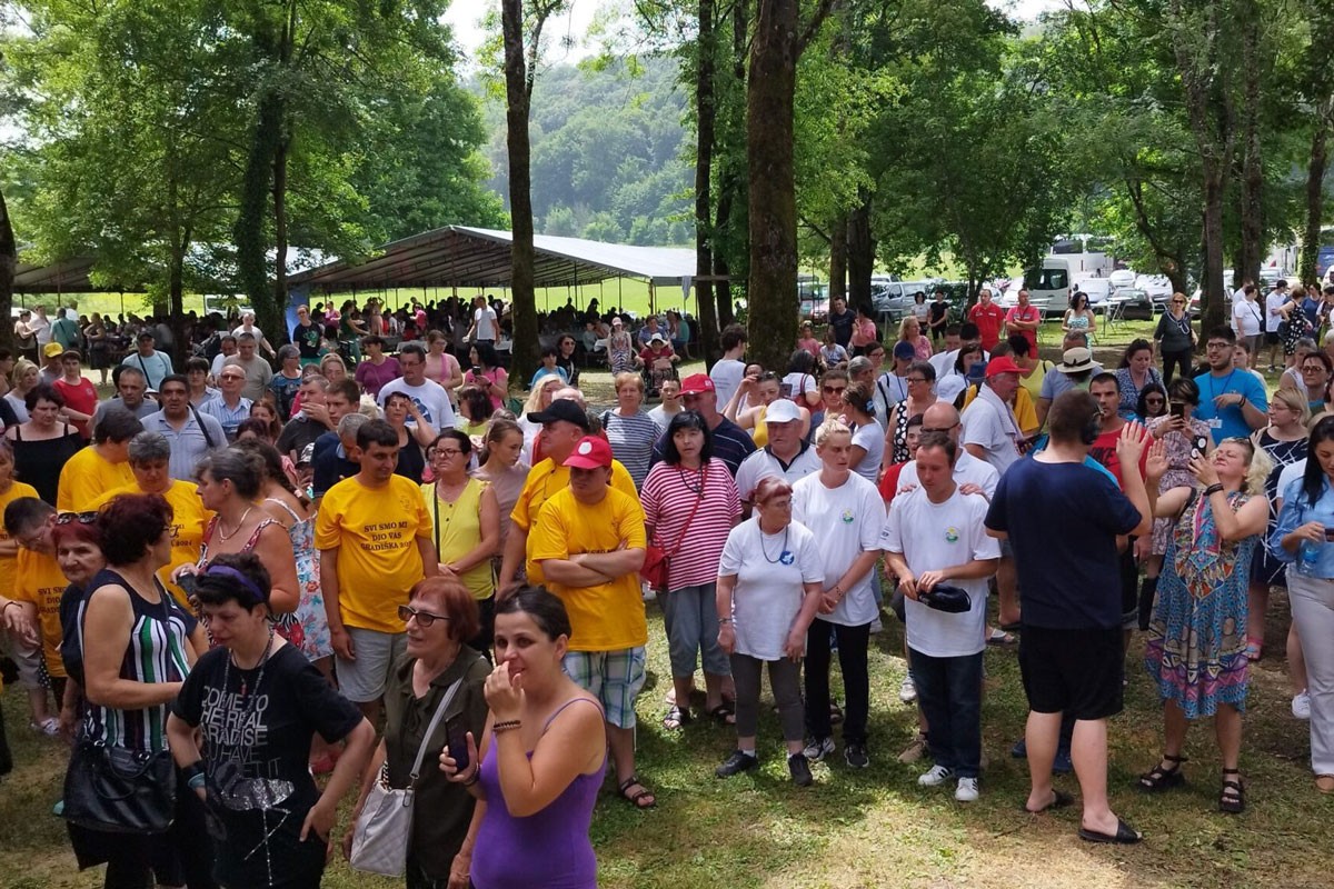Susret djece sa poteškoćama u razvoju u Gradišci: Svi smo mi dio vas